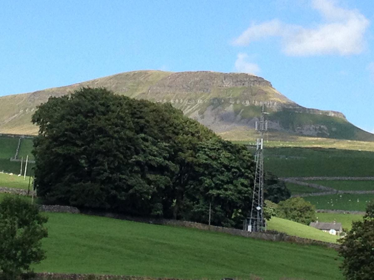 The Crown Hotel Horton in Ribblesdale Eksteriør bilde